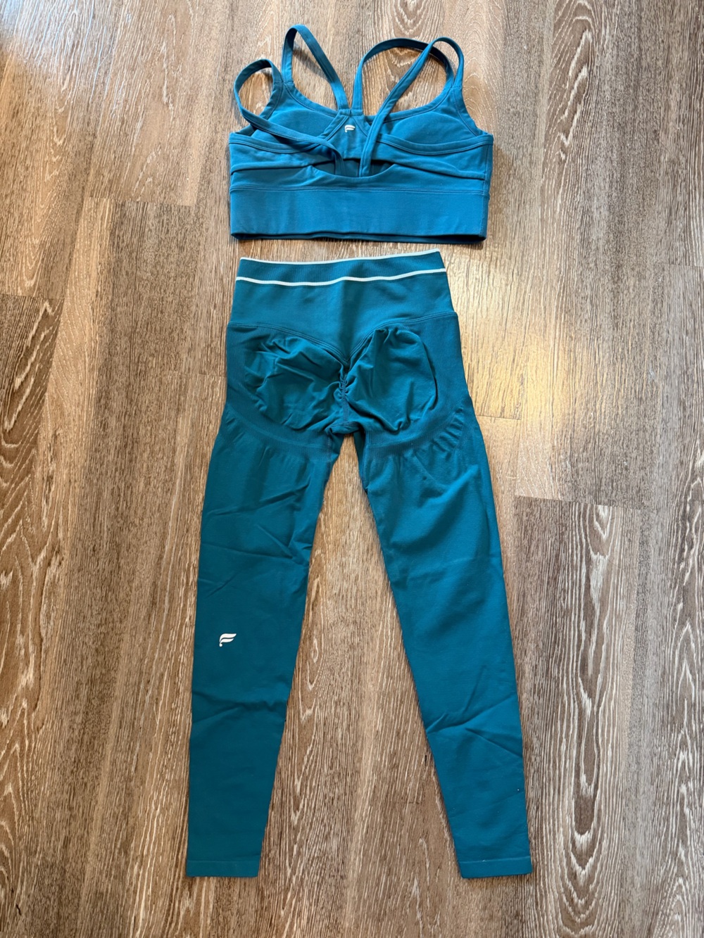 Fabletics set - Picture 3 of 3